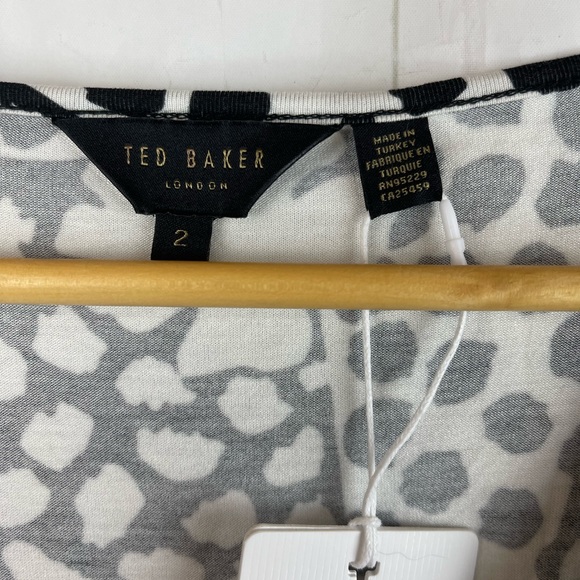 Ted Baker Black White High Neck Fitted Tee Size 2 NWT - Picture 4 of 7